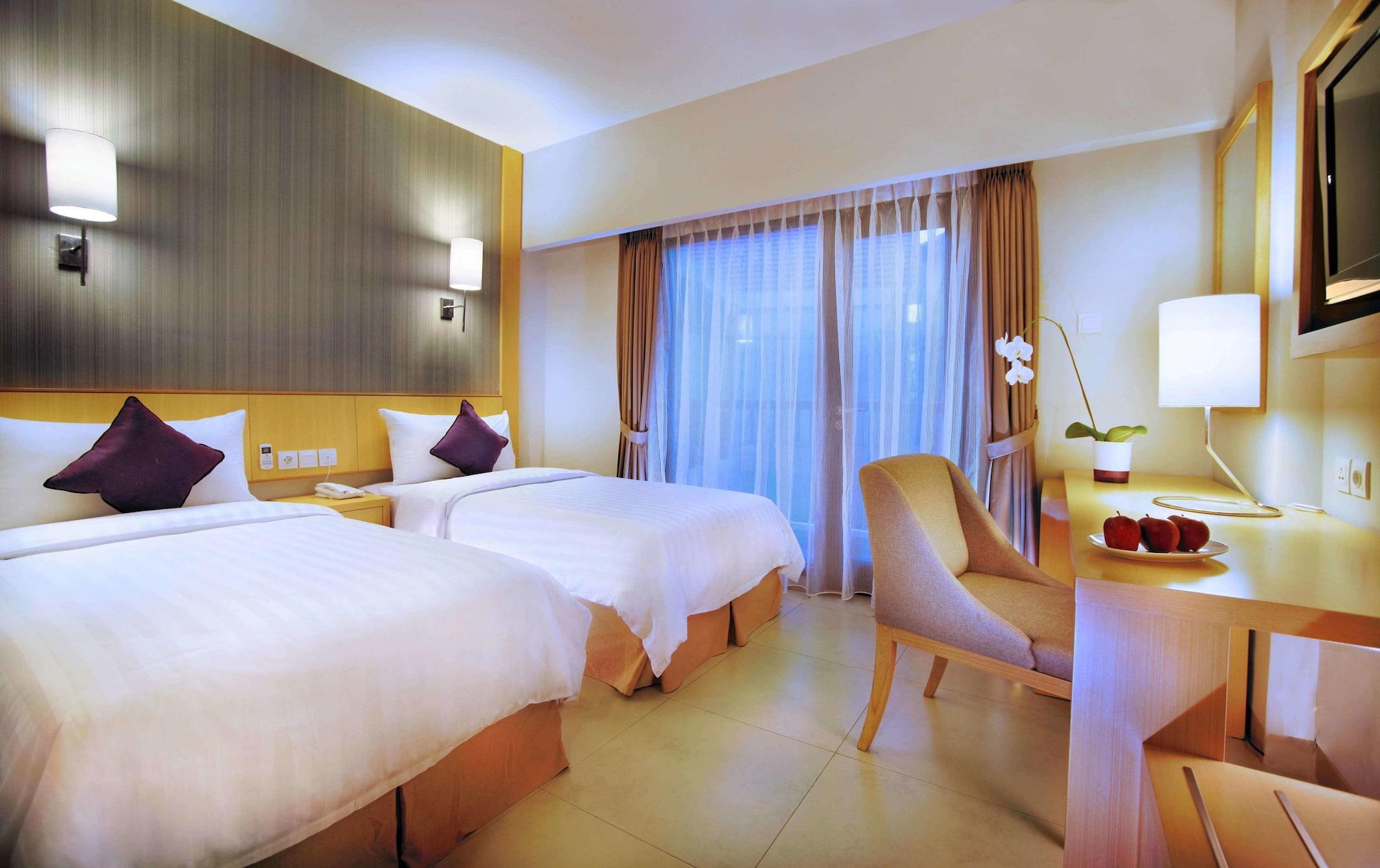 Quest Hotel Kuta By Aston Exteriér fotografie
