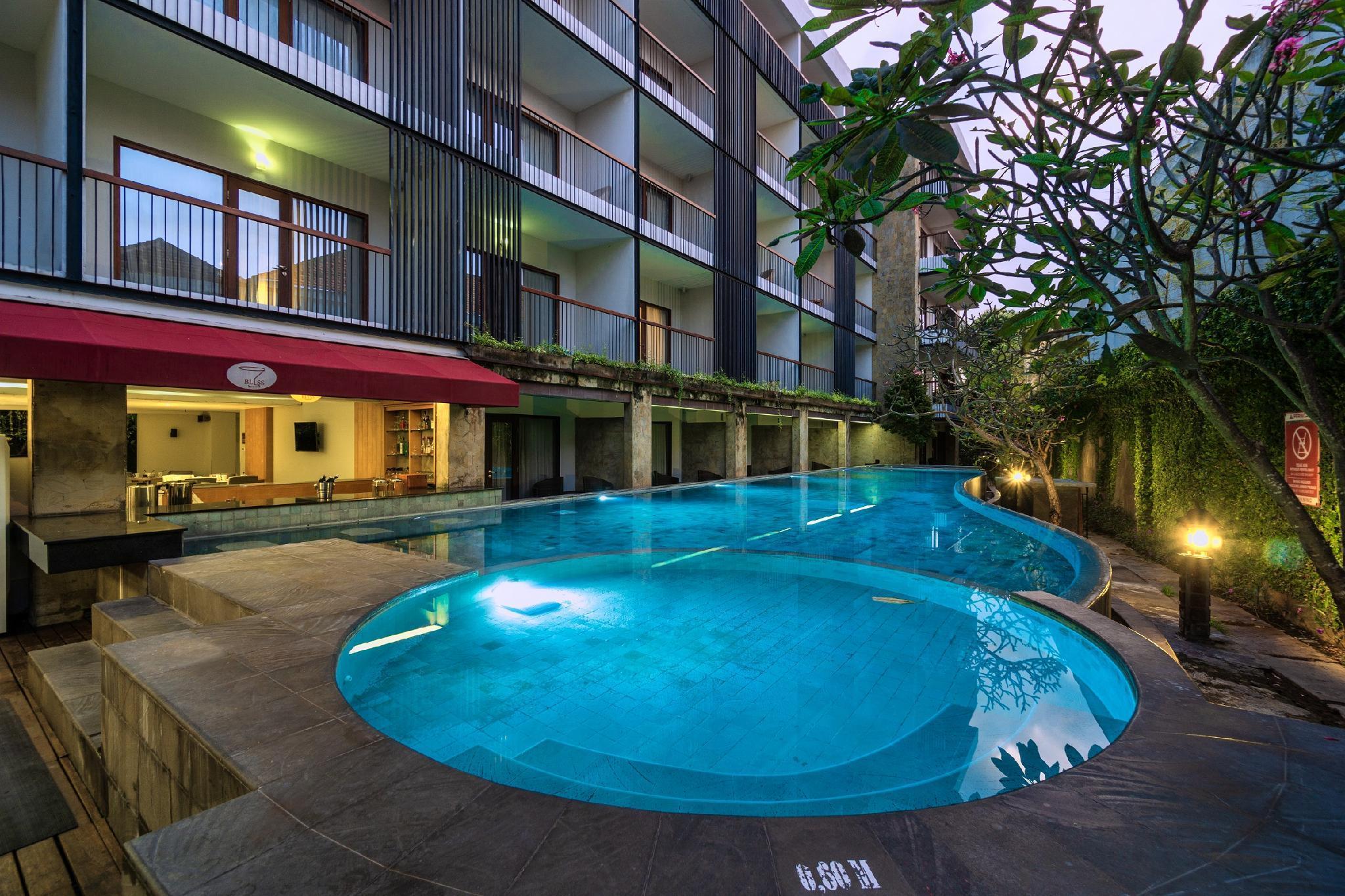 Quest Hotel Kuta By Aston Exteriér fotografie
