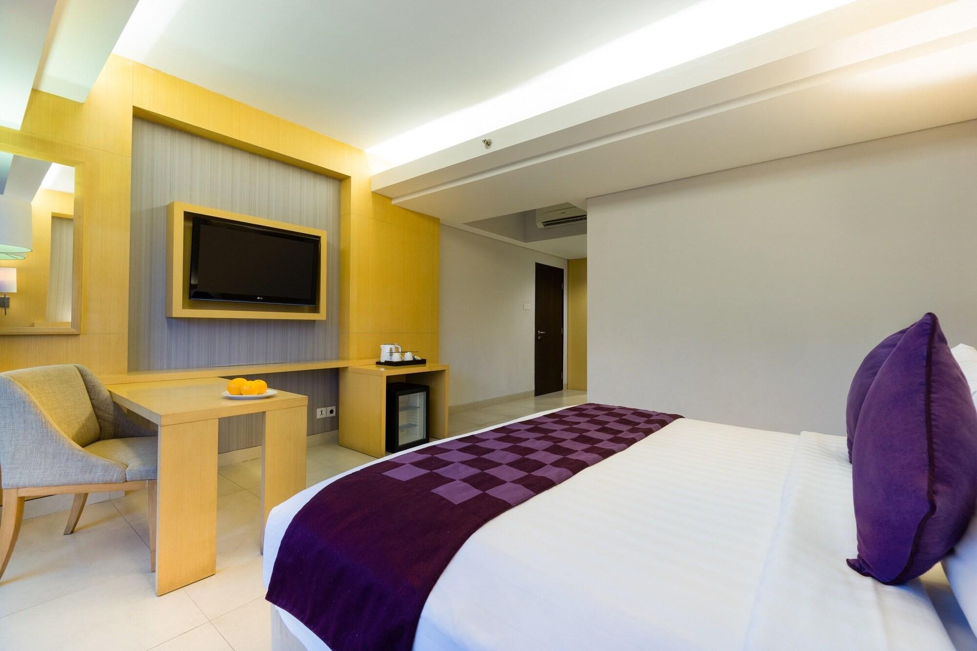 Quest Hotel Kuta By Aston Exteriér fotografie