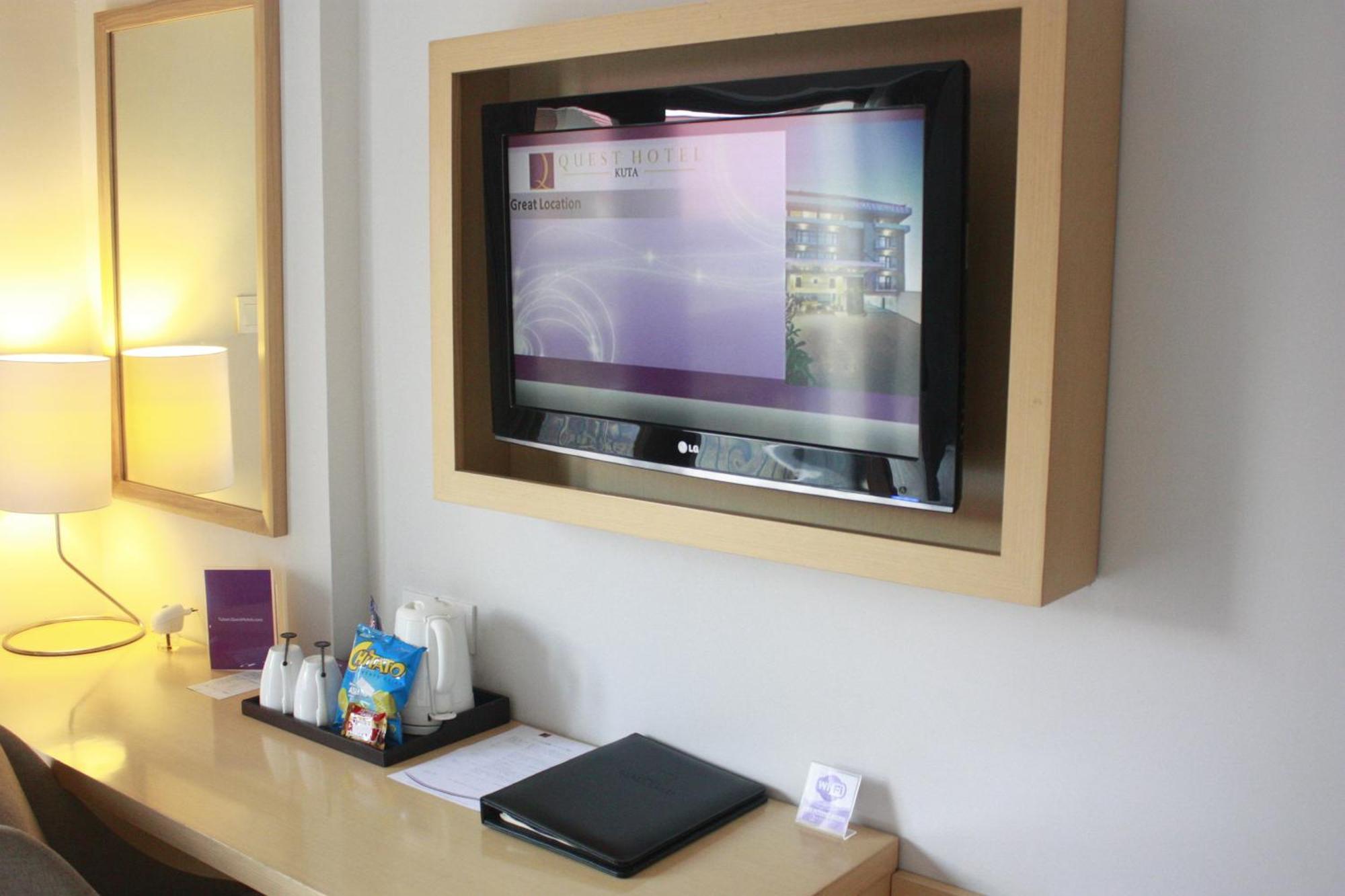 Quest Hotel Kuta By Aston Exteriér fotografie