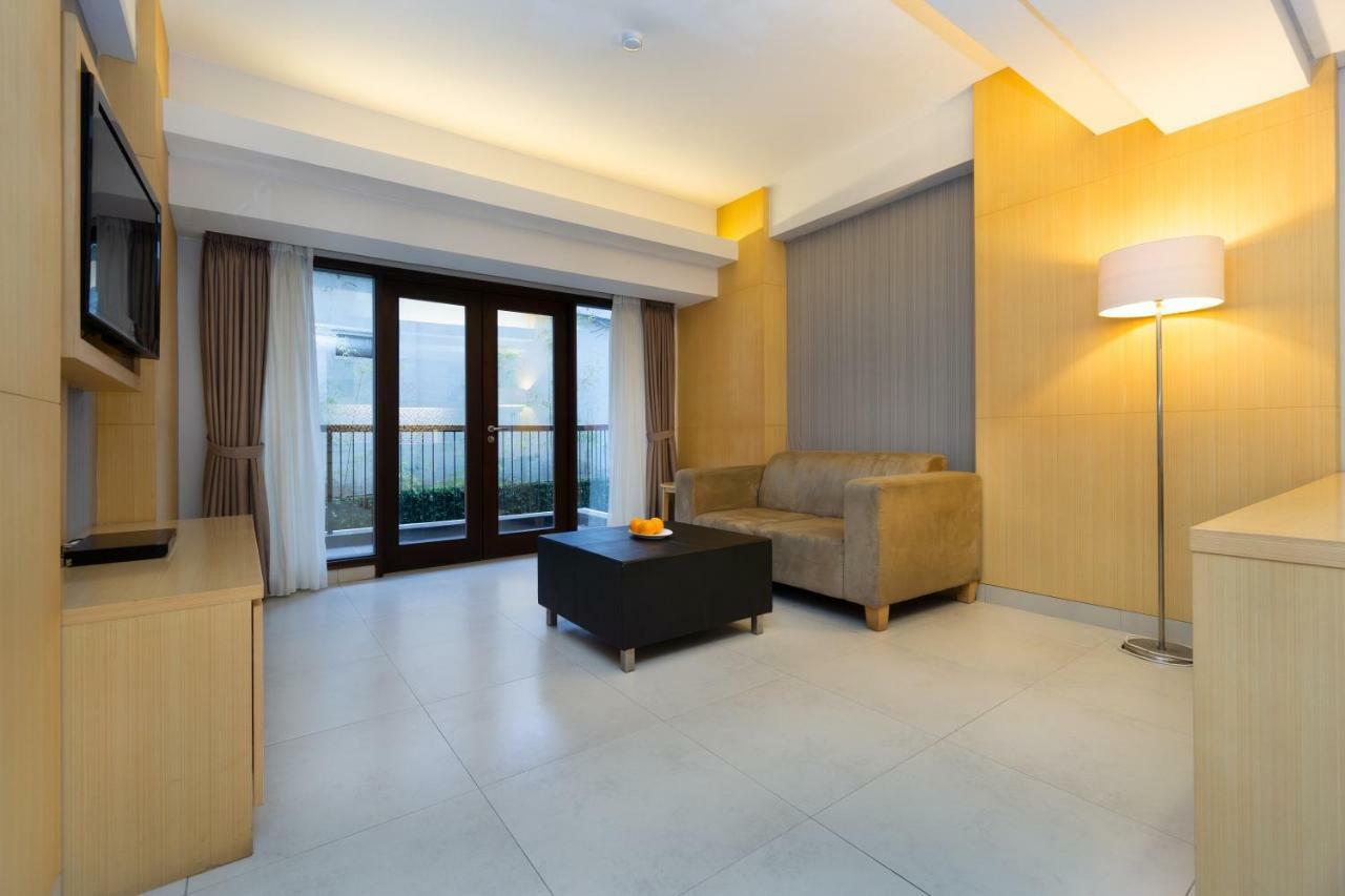 Quest Hotel Kuta By Aston Exteriér fotografie