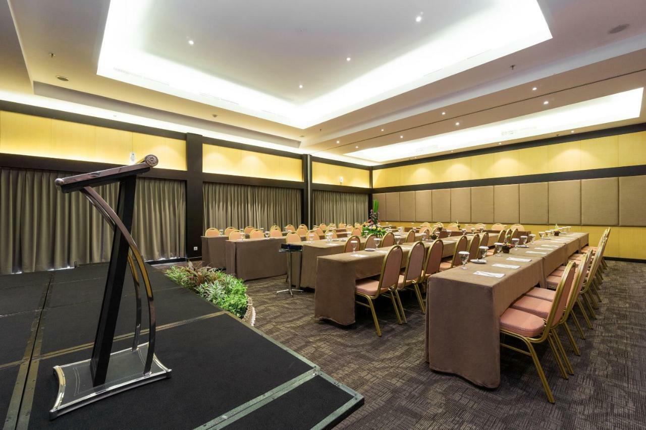 Quest Hotel Kuta By Aston Exteriér fotografie
